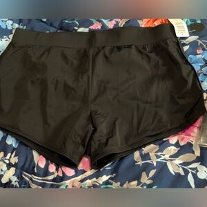 Nwt torrid black swim shorts size 1(14-16)